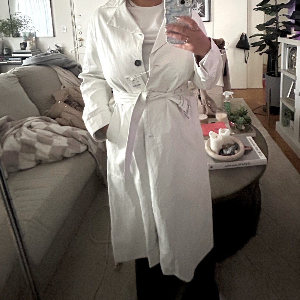 White Faux leather trench m/l